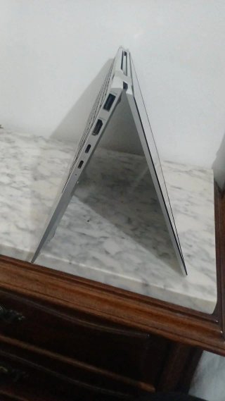HP EliteBook x360 1040 G8 táctil
