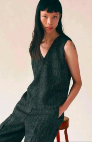 Top Zara sin mangas talla M gris oscuro