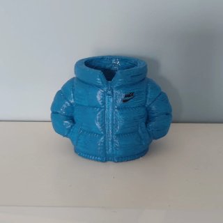 Portalápices Nike con diseño de chaqueta