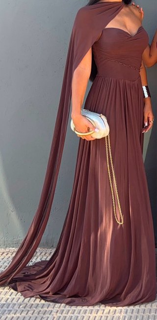 Vestido largo de fiesta marrón