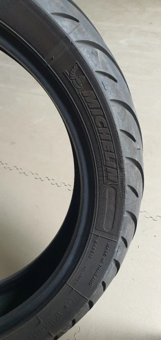 Neumático de moto Michelin