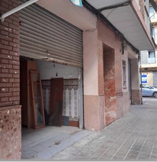 Local comercial en torrente