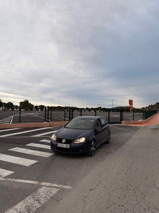Volkswagen Golf 2004