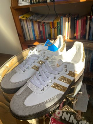 Zapatillas Adidas Samba Blancas y Doradas