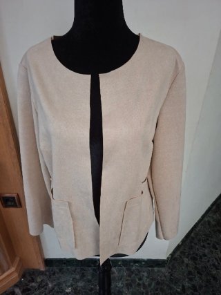 Chaqueta de mujer beige