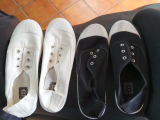 2 Pares de Zapatillas de Tela Talla 40