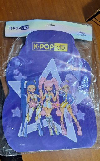 Piñata K-Pop Idol