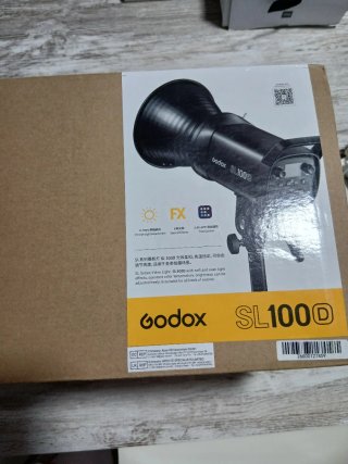 SIN ABRIR. Luz de vídeo LED Godox SL100D
