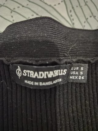 Jersey corto negro Stradivarius