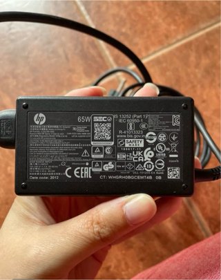 Cargador HP 65W