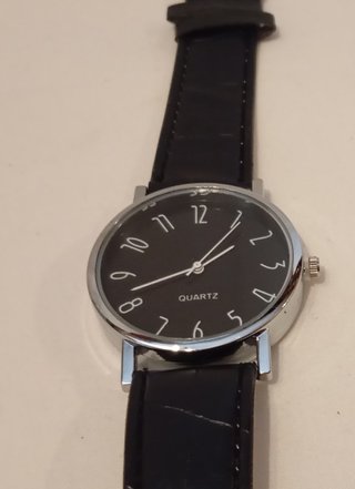 Reloj Analógico de Cuarzo Minimalista