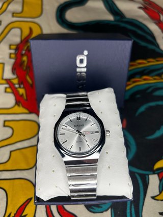 Reloj Casio Plateado Cara Plateada