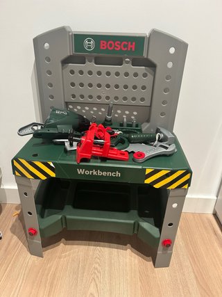 Mesa de herramientas Bosch para niños