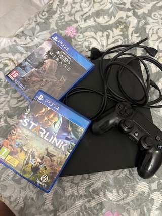 Consola PlayStation 4 (PS4) con juegos