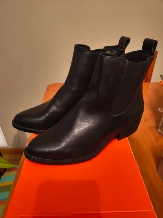 Botines negros de mujer