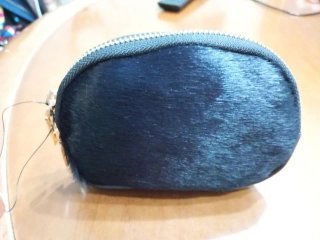 Monedero Negro de Piel y Pelo