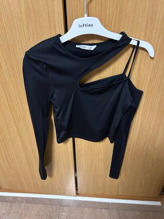 Top manga larga negro con aberturas Tiffosi
