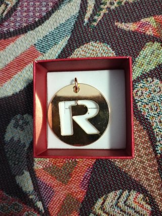 Colgante Letra R Dorado