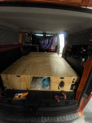Mueble Camper para Ford Transit custom L2 a medida