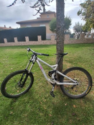Bicicleta de Montaña Commencal Supreme V3