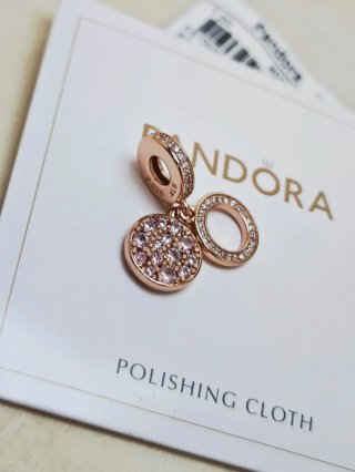 Charm de Pandora con Circonitas Ale
