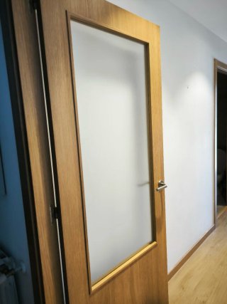 Puerta de Interior con cristal traslucido