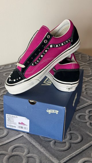 Zapatillas Vans Old Skool 36 Rosa y Negro T42