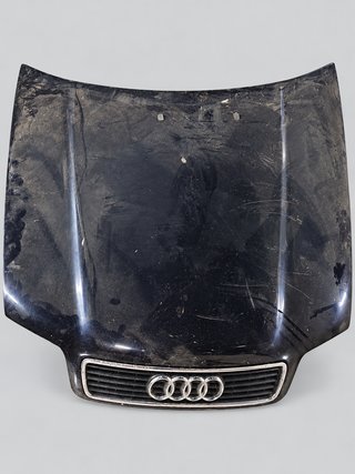 Capó Audi con Parrilla y Emblema