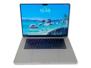 Apple MacBook Pro A2485 16" 16GB RAM 500GB SSD