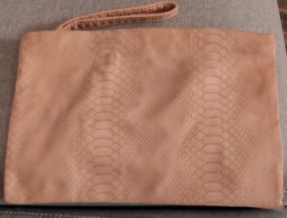 Bolso de mano tipo cartera
