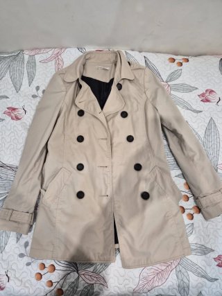 Chaqueta Beige Estilo Trench
