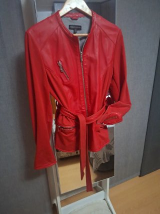 Chaqueta Roja cuero genuino de la marca ARMA