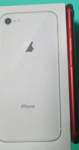 iPhone 8 128GB Rosso