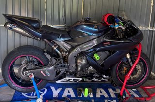 Carenado de circuito para Yamaha R1 2005