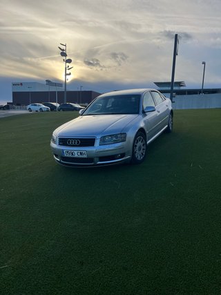 Audi A8 2004