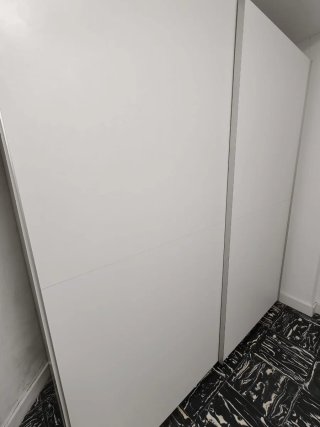 Armario Blanco de Dos Puertas