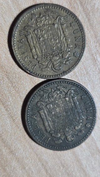 2 Monedas 1 Peseta 1953 (Estrellas 54 y 60)
