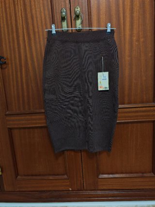 Falda Midi de Punto Marrón