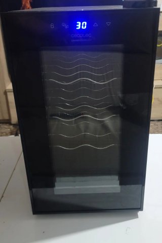 Vinoteca Cecotec