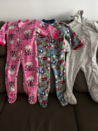 Lote de 3 Pijamas Polar 24 Meses