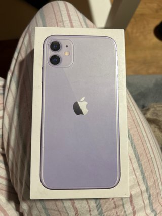 iPhone 11 128GB morado