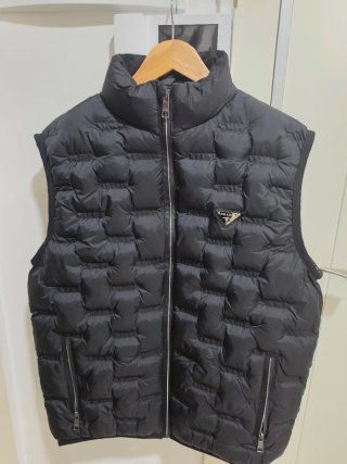 Chaleco Prada Negro Talla L