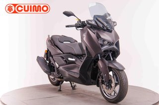 YAMAHA XMAX 125