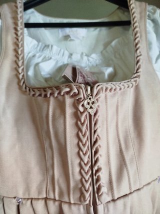 Vestido /Dirndl tradicional bávaro