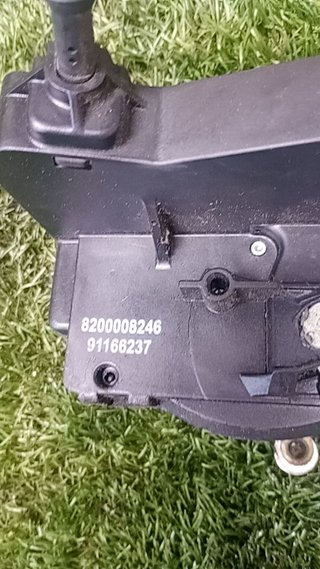 CERRADURA PUERTA DELANTERA IZQUIERDA Renault Trafic II Combi (2001->2012)