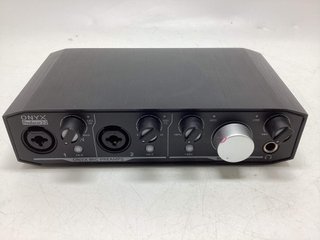 tarjeta interface onyx producer 2·2
