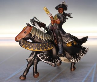 03. Máscara de Hierro, negra. Papo, 2006.