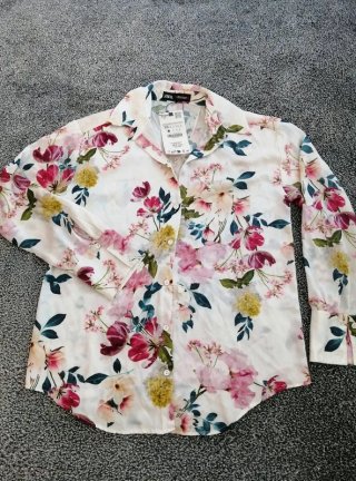 Blusa Zara flores multicolor talla XS