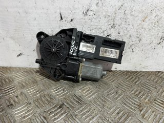MOTOR ELEVALUNAS DELANTERO IZQUIERDO RENAULT SCENIC III (JZ) 807310021R 134884