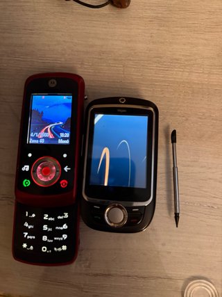 Lote 2 Cellulari: Motorola Los 40 e ZTE